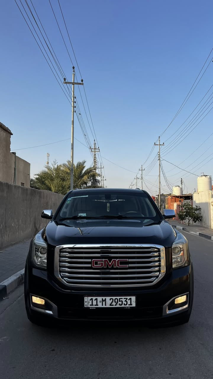 السلام عليكم 
يوكن للبيع الموديل 2018
السياره خليجي مكفوله كفاله عامه ماعده بارد قليل موضح بل فحص والباقي كله كفاله 
السيارة مغلفة ppf حماية السياره كلها 
السياره كير مكينة بل كارتون السياره ما متعوبة تجي وتشوفها احلى من الصور ماشيه 135 كم مواصفات sle معروفه باب كهرباء كراسي كهرباء دواسات بانزين كهرباء ومرايات شفط السياره حساسات تشغيل عن بعد شاشه جبيره قاصه وبيها بـَـعد مواصفات هوايه بيها لايتات زنون كلش قوي عالي ناصي غرفتها نضيفه دوشمه جلد قبل 6 اشهر مشتري تخم ترايات جديد السياره ما ناقصها شي يعني تاخذها ما تذب عليها ربع السياره رقمها بغداد باسمي تحويل ثاني يوم 
السعر ب 370 وبيها مجال قليل مكان السياره البصره الزبير
للتواصل والاستفسار اكثر اتصل على الرقم ***********  #تاهو #يوكن #بيع #شراء #العراق #البصرة #بغداد
