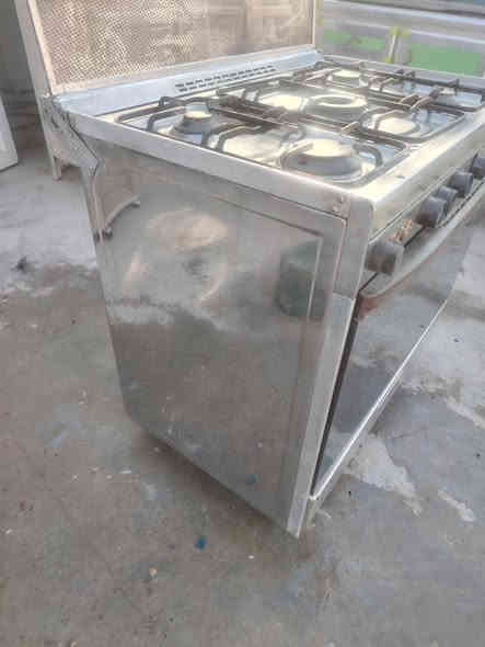 طباخ كريازي شغاله ع الفحص سعره ١٩٠ وبي مجال بيسط مكاني كوفه شارع المعمل شراي يتصل ***********
