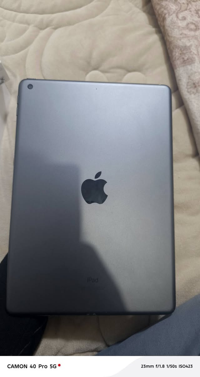 ايباد 9 ذاكرة 64
لون مميز بي شخوط داخليه بل شاشة ما امبينه ما ماثرات ع اللمس و ما يقره الشحن الصحيح. يجي وياه كفر يصير ستاند و كارتونتة و رأس شاحنه ضمان ماستر الجهاز ٦٠ فريم جميع اللعاب مستقر السعر 245 و بي مجال هوه و محلقاته للتواصل خاص أو اتصل *********** مكاني بابل حصوه و ما عندي توصيل
