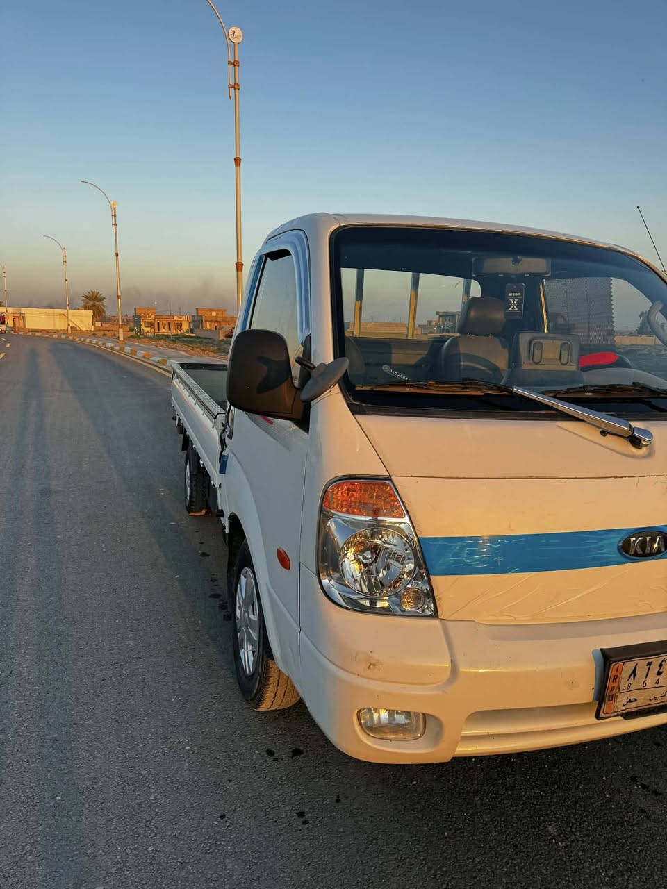 السلام عليكم. كيا حمل للبيع محرك 23 مسكر.
موديل 2007  كص جديد لوك السعر 53 وبي مجال 
محرك كير اكسل صدر تايرات باتري  سبيرات كلو نضيف ***********
