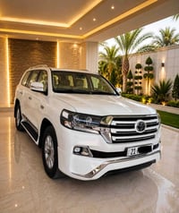 وايت اديشن • V8 ٤٦٠٠ • ماشيه ١١٠ الف