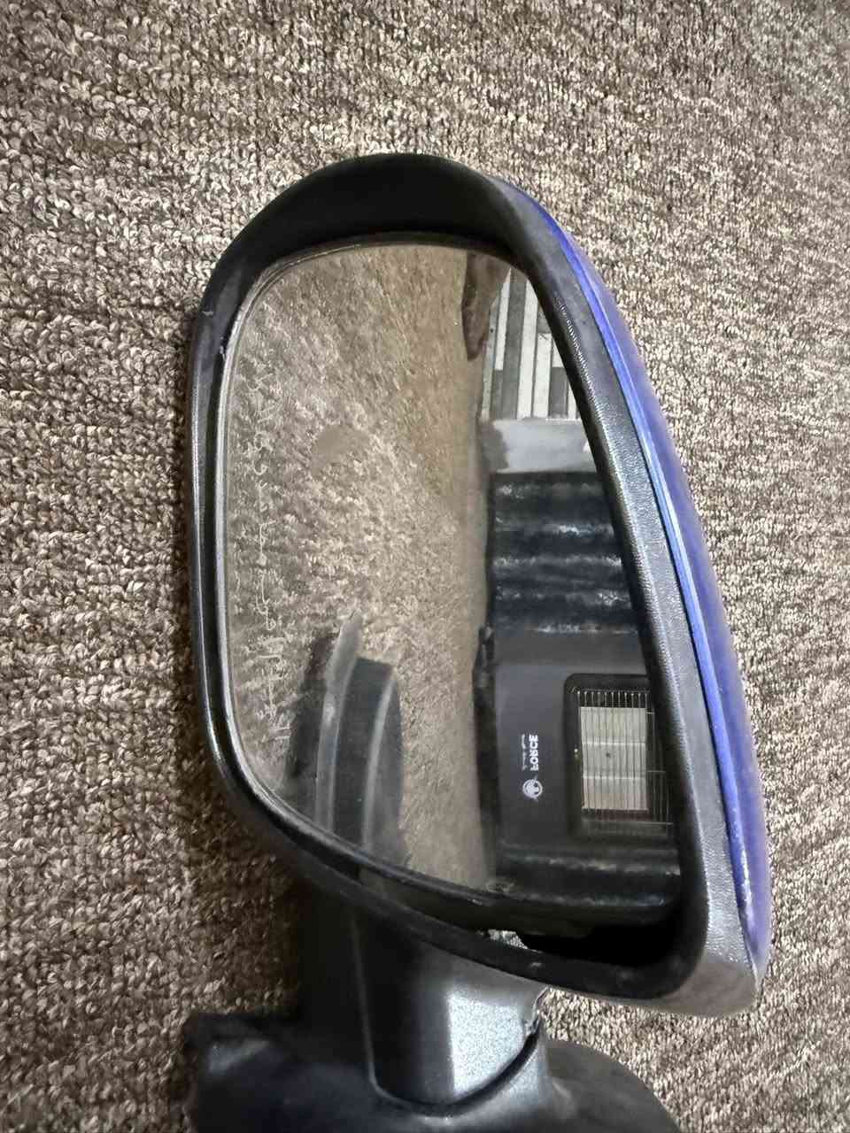 مرايات كيا سيراتو  ١١ للبيع اصليات بدون اشارة عادي مو اوتو والكفرات وياهن اليمين فقط المراية كص مو بلادية 
العنوان النجف 
السعر ٤٠ الف 
***********
