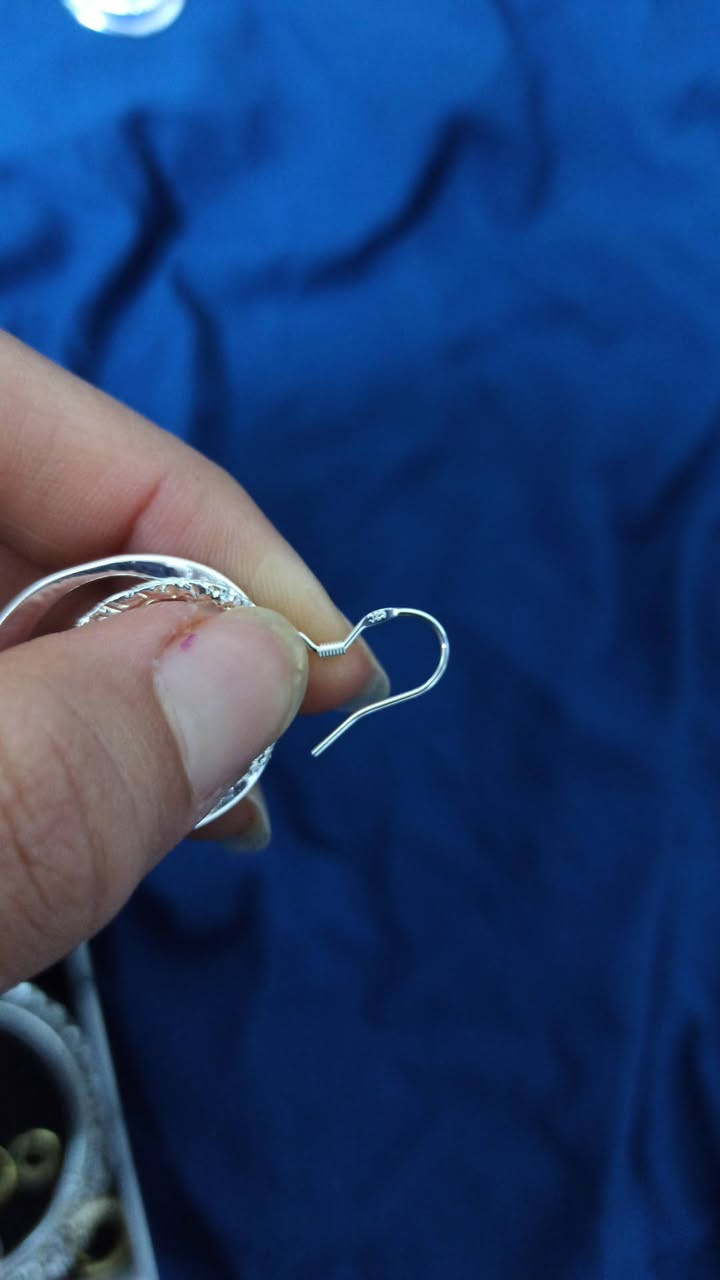 تراجي فضه مختم 925 وزن 6 غرام
ادفع سعرك


**إذا كنت صاحب هذا الإعلان وتريد حذفه لأي سبب، رجاءا أرسل رسالة إلى الدعم الفني**