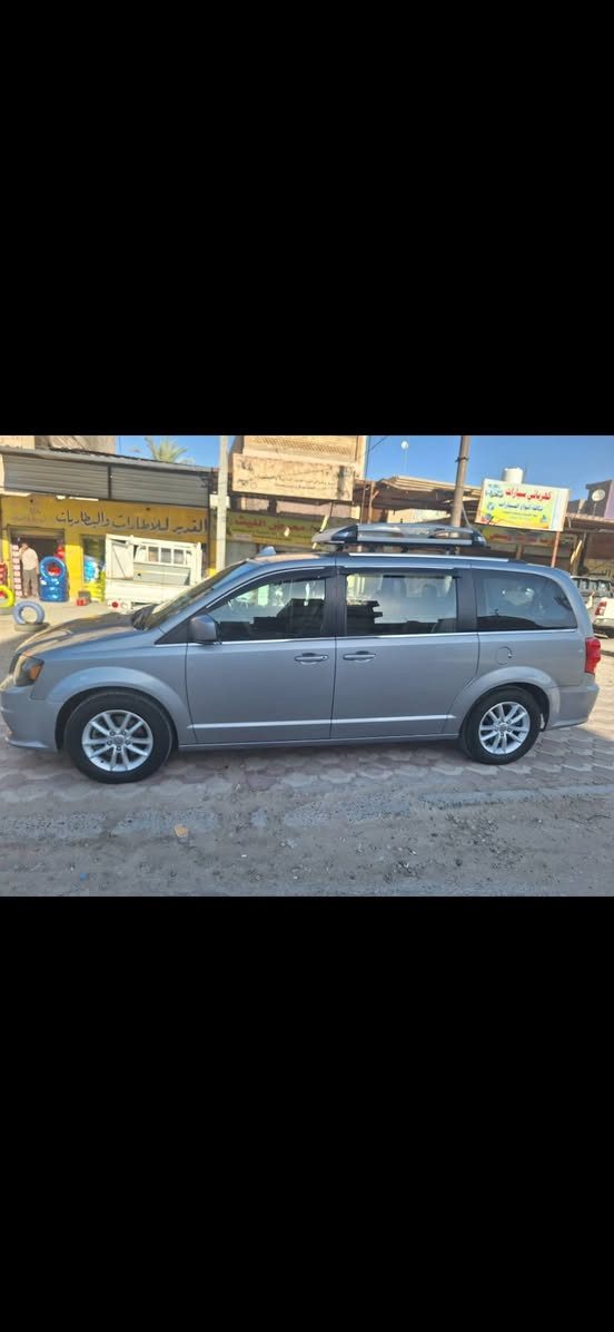 دوج كرفان 2018 رقم بغداد باسمي بدون ايرباك ضررها جاملغ وربع البنيد موضح بالصور شرط السونار  بابل المسيب السعر 171 للاستفسار ***********
