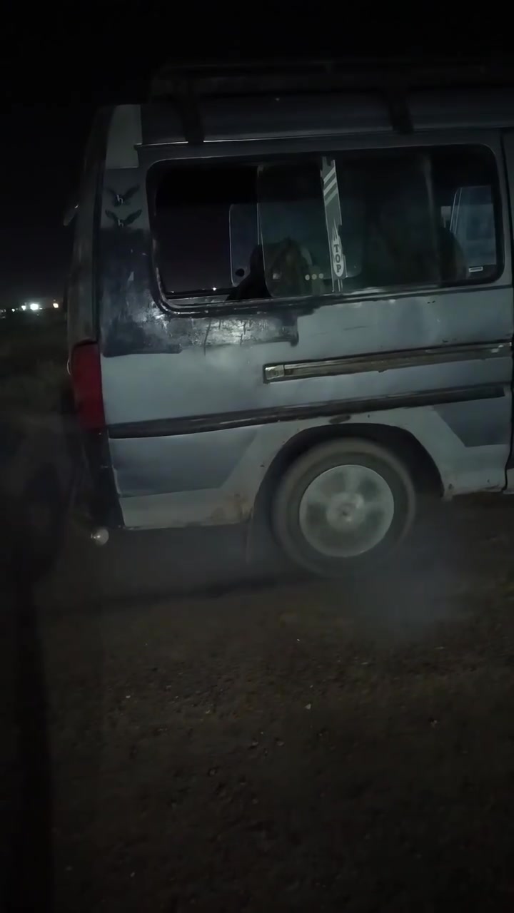 هونداي كيه 11 راكب محرك وينجي سته سلندر سياره مكفوله قطره صبغ مابيه رقم بغداد سنويه نهايت 28
مكاني بغداد خاص ترهم مراوس تلفون *********** واتساب
السعر 40 وبيه مجال
