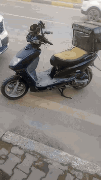 سلام عليكم شباب دراجه سنكس 110
الدرجه المكينه مكفوله 

الكفرات نضافتهن 50بل 100

دراجه شغاله بصمه /وهندر /وسلف 
السعر550وبيه مجال

شعله ومعدل ومكينته ناعمه 

متواجد عل واتساب 

***********
