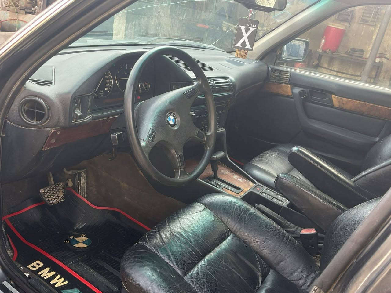 بي ام دبليو للبيع فقط
حجم 535 مكينه وكير وحدادية وتبريد ثلج تخم تاير ويل كب مديل 93 رقم انبار انكليزي تحويل ثاني مابيها نقص تاريك لحدود العراق السعر 50 بيها مجال حك الجية المكان بابل حله رقم الهاتف
***********
