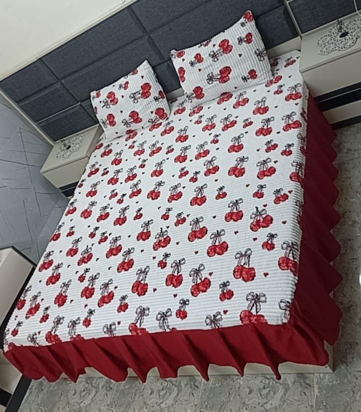 نزلات جرباية 
نوع القماش شتائي خاولي خامة درجة اولى بشهادة الزبائن
القياس /ترهم على السرير العراقي والتركي 
والسعر / 15000 ألف
التوصيل  داخل الكوت بس الف دينار 
الحجز والاستفسار /واتساب  ***********
