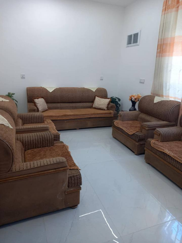 السلام عليكم💐
للبيع المستعحل
 طخم مستعمل ما تعبان وخشبو نوعية زينة ٤ قنفات صغار واثنين كبار
السعر ١١٠ الف فقط ☺️ موصل, نينوى


**إذا كنت صاحب هذا الإعلان وتريد حذفه لأي سبب، رجاءا أرسل رسالة إلى الدعم الفني**