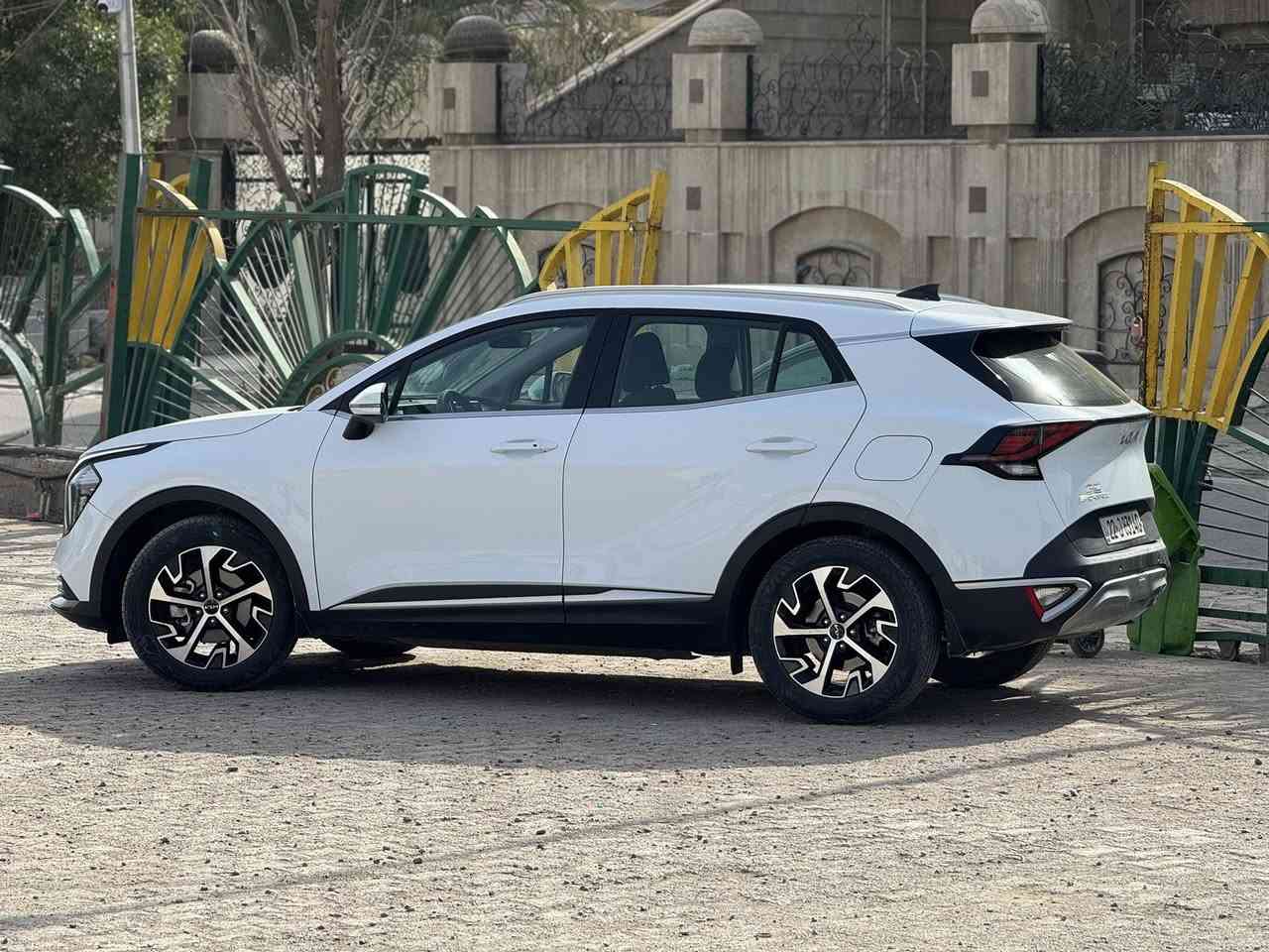 السلام عليكم
سبورتج ٢٠٢٣ خليجي 

بيها بارد ابدايه الجاملغ والبنيد
رقم اربيل

ماشيه ٢٠ الف كيلو

كشنات اسود مخمل 

بصمة
مري شفط

شاشه 

تحكمات ستيرن 

بصمة ابواب 

السعر ٢٠٩ 

العنوان زيونه 

***********
