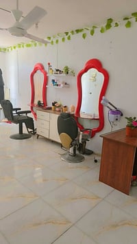 كراسي • مرايات • كربلاء شارع بغداد