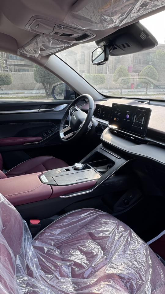هافال h6 2026 جي تي
محرك 4 سلندر  2000 تربو 
مواصفات خليجية
سقف بانوراما
لون اسود بلاك ادشن داخليه جلد احمر
دفع رباعي ذكي AWD

عدة وضعيات قيادة ( نورمل - ايكو sport- Race ) 

خاليه من الاصباغ والبارد  
بحالة المصنع

الممشى 3 الالف (تعتبر زيرو)
مكان السيارة السماوة 

شاشه 12.3 بوصه تدعم كار بلاي واندرويد اوتو

مقاعد جلدية تدفئة / تبريد

نظام صوتي 8 سماعات 
(صندوق كهربائي - كاميرا 360 درجه - التعرف على اشارات المرور - نظام المفتاح الذكي - عرض المعلومات على الزجاج - شاحن لاسلكي - اوتو بارك - وضع القيادة - مثبت السرعه التكيفي )

للاستفسار الاكثر تواصل على رقم الواتساب ***********
