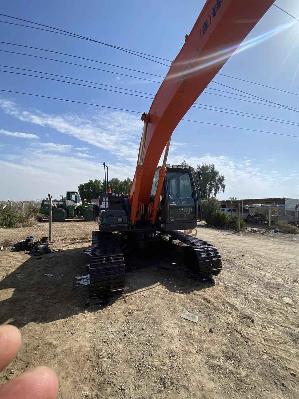 اسلام عليكم حفاره زت اثري للبيع مديل 13مكفوله كفاله عامه من صبغ وفتح مكينه جديده وجاهزه من كلشي حدادي مكينه مضخه كله على البلاد السعر 450مكاني جامعت بابل مرقمه بصره***********
