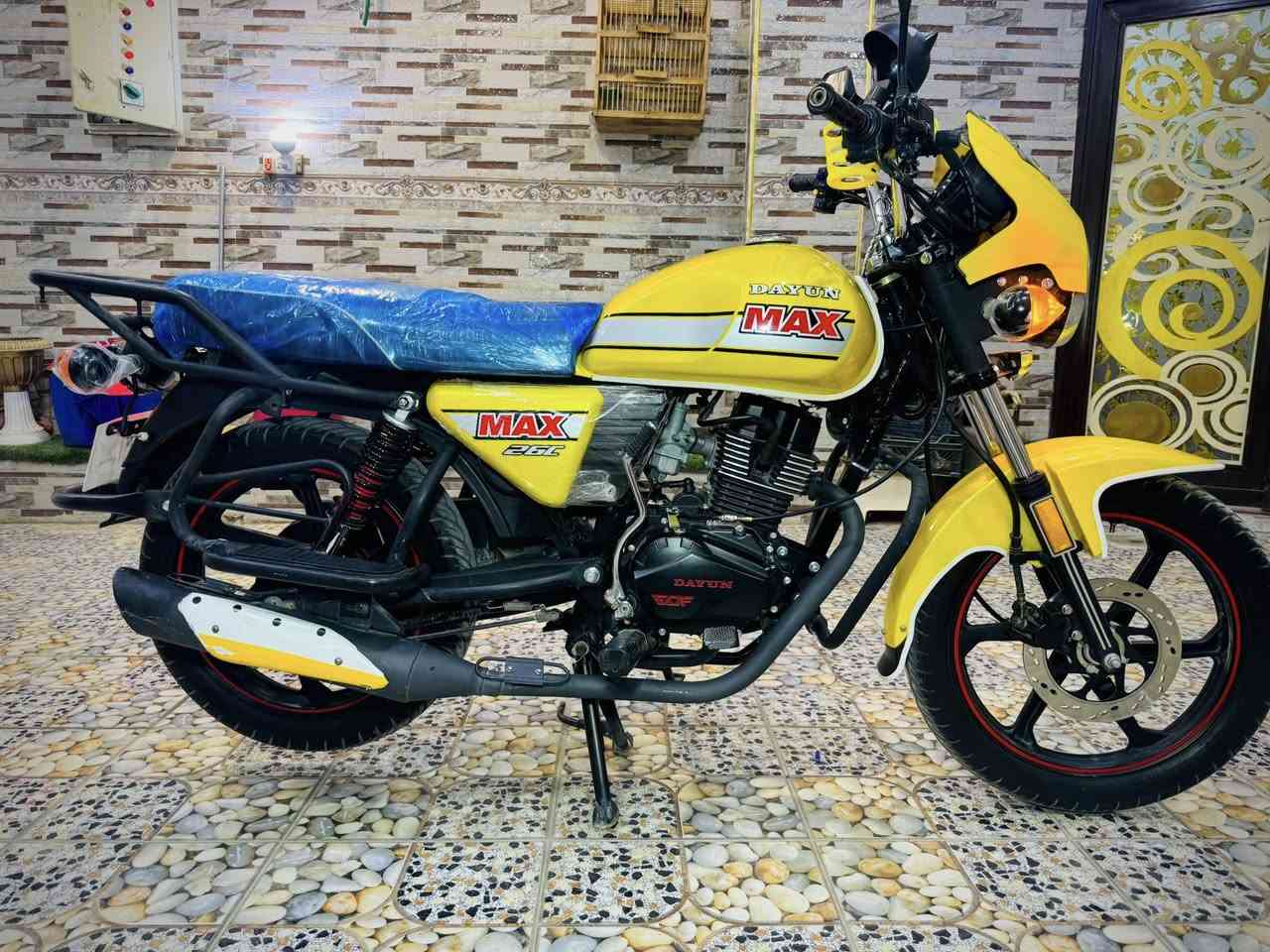 دايون ماكس نفخ
موديل2023 🫴
الون ليموني مميز 🟡
اوراق اصولي مكفوله 
مكينه ناعمه خرسه برغي مامفتوح 
كهربائيات كامله 
دبل اشاره من الشركه بلادي
لايت زنون 
الدراجه كدامك النظافه فول 💯✅
السعر / خاص 
مكاني الناصريه /قلعه سكر 
رقم المبايل ☎️
***********
