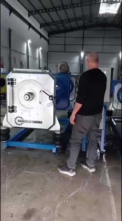 🚨 إذا بدك تشتري… اشتري من المكان الصح!
في كراجايلي ماكينة ما منبيع كلام…
منبيع قوة، جودة، وضمان حقيقي 🤝
ماكيناتنا مصممة لتشتغل معك سنين،
تتحمل ضغط الشغل اليومي،
وتعطيك نتيجة تنظيف احترافية ترفع اسم مغسلتك فوق الكل 💪✨
ليش تختارنا؟
✔️ قوة موتور حقيقية
✔️ تصنيع متين ومضمون
✔️ جميع الأحجام متوفرة
✔️ دعم وخدمة بعد البيع
✔️ تجهيز فوري للموسم
ثقة عملائنا مش صدفة…
هي نتيجة شغل نظيف والتزام واضح 👌
📞 +90 534 450 83 39 تواصل معنا اليوم وخلي مشروعك يبدأ بقوة
كراجايلي ماكينة — لما الجودة تكون قرار 💛🔥


**إذا كنت صاحب هذا الإعلان وتريد حذفه لأي سبب، رجاءا أرسل رسالة إلى الدعم الفني**