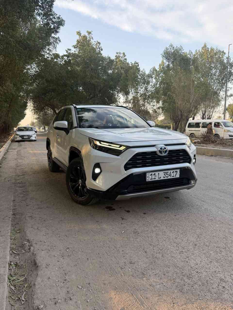 تويوتا راف فور هايبرد2024   TOYOTA RAV4 (AWD)العداد 32000
بيانو بلاك 

📃 اليكم التفاصيل الآتية 👇🏻

🚘  بلد المنشأ : اليابان 🇯🇵 خليجي اصلي شاصي (J)

🚘 الموديل 2024

🚘 سعة المحرك 2,5L هجين 

🚘  دفع رباعي 4X4

🚘جنطة كهرباء 

بروجكتر  + حمالات في السقف 

🚘 مقاعد قماش بيج 

🚘فتحة سقف سلايد

🚘 عدد 9 AIR BAG

🚘شاحن موبايل اصلي

🚘مري قابلة للطي كهربائي

🚘 حساسات خلفية

🚘 حساسات أمامية 

🚘 لايت زينون + LED

🚘 بك لايت LED

🚘 ويل كب 18

🚘 4 دسك

🚘 اريل نفكيتر 

🚘 مفتاح التشغيل بصمة + دخول ذكي 

🚘 شاشة  تدعم كار بلي والنظام الحديث من تويوتا

 🚘 كاميرا  اصلية

🚘 تتسع المقصورة ل 5 ركاب

🚘 المودات والأوامر الصوتية

🚘 أوضاع القيادة  Drive Mode

🚘 فحص أنظمة السيارة 

🚘 حساسات ضغط اطارات

🚘 تبريد شاشة مناخين منفصلين 

🚘 قطعتين تبريد

🚘 كشنات جلد كريمي 

هاند بريك كهرباء 

🚘كروس سرعة 

🚘 ا ABS 

🚘ا Auto Hold   أوتو هولد

🚘ا ISOFIX         ايزو فكس

🚘 نظام مانع الانزلاق

🚘 اشارة في المرايا الجانبية

🚘 مخرج منفذ الطاقة ⚡

🚘 ا  Bluetooth 

ملاحظة مبدل باب وجاملغ يمين ضرر خارجي ما واصلة للدواخل وموضح بالصور. 

السعر 250 وبيه مجال 

للتواصل *********** 

مكان السياره الكاضميه
