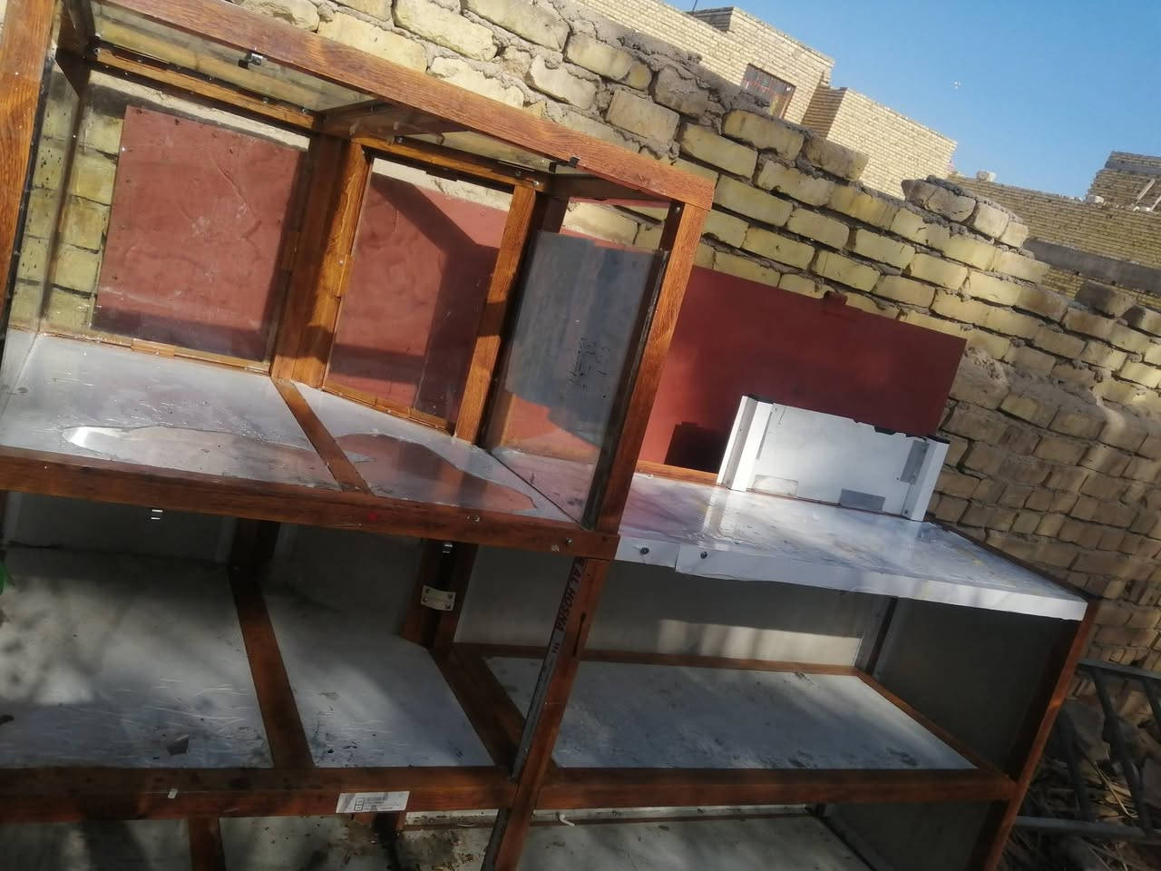 استخدام قليل
ميز المنيوم..  طول. مترين
وارتفاع 85
 خاص مفتوح واتساب
*********** ناحية الفضليه
