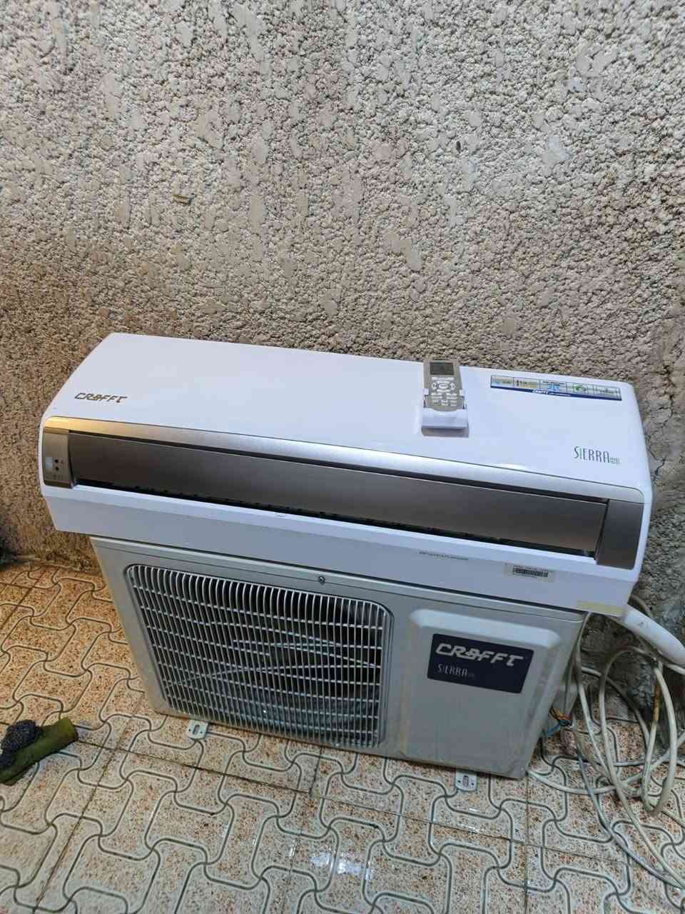 سبلت كرافت 1 طن جهاز جديد مشتغل كلش قليل مع كامل أغراضه مكاني البياع ***********
