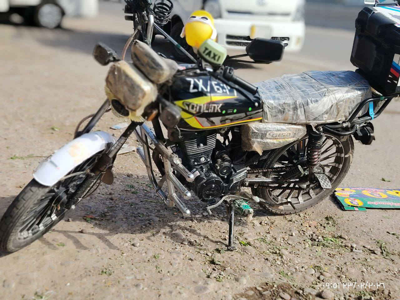 دراجه ايراني للبيع
برغي ممفتوح بيها بس بيها ضربه بلتانكي خفيفه
السعر 750
الموشراي ليتعبني 
دراجه 24موديل 
5كير 
الرقم
***********
بي واتساب
