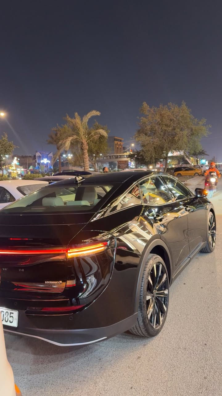 السلام عليكم
كراون ماجستا فول مواصفات موديل 2023 بيبان شفط محرك تيربو 
مغلفه ppf امريكي اصلي 
رقم بغداد
ماشيه 55 الف 
السيارة مكفوله بيها كم رصعه فقط 
السعر 35.500 وبيها مجال
 مكاني بغداد 
الرقم: ***********
