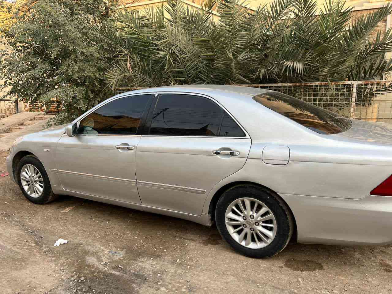 كصة جنطة كفاله محرك كير تبريد
مكانهه بالعماره السعر ٣٥ وبيهه مجال
***********
