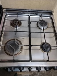 طباخ للبيع السعر ٤٠للتواصل ٠٧٥١١٤٣٢٧١٢