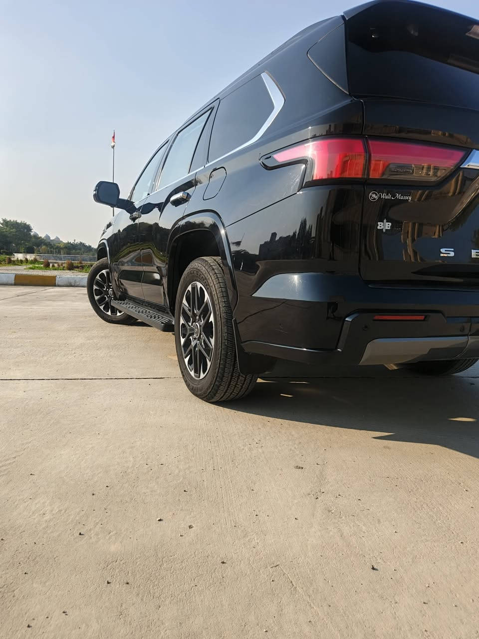 تويوتا سيكويا موديل 2023 جديدة بمعنى الكلمة ماشية 23 الف فيئة Limited محرك 6 سلندر (3.5T (3500 بانزين + هايبرد ضررها بسيط جدآ جاملغ أمامي صفحة السائق وربع البنيد بدون دواخل بدون ايرباك  رقم أربيل بأسمي تحويل مباشر سعر 60 الف دولار  يعني 6 شدات مجال للطيبين للإستفسار *********** عنوان ديالى بعقوبة الجامعة
