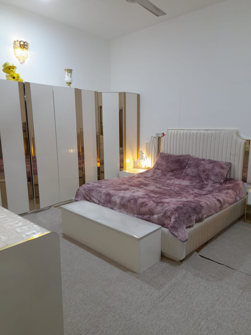 📢 إعلان ( #بيع_مستعجل و يصلح للايجار)

🏡دار للبيع او يصلح للايجار خلف شارع السيد 36
المساحة:  110متر شارع 12
الموقع : خلف شارع السيد منطقه 36 جهه حي النفط جديد 
غرفه وهول ومطبخ مفتوح عالصاله وبراني وطارمه صغيره وصحيات 2 داخلي وخارجي
🔹طابو صرف 

📞 للاستفسار: ***********
📍 عنوان المكتب: حي الصدر مقابل معرض الحلي نفس سايد مطعم دجله
