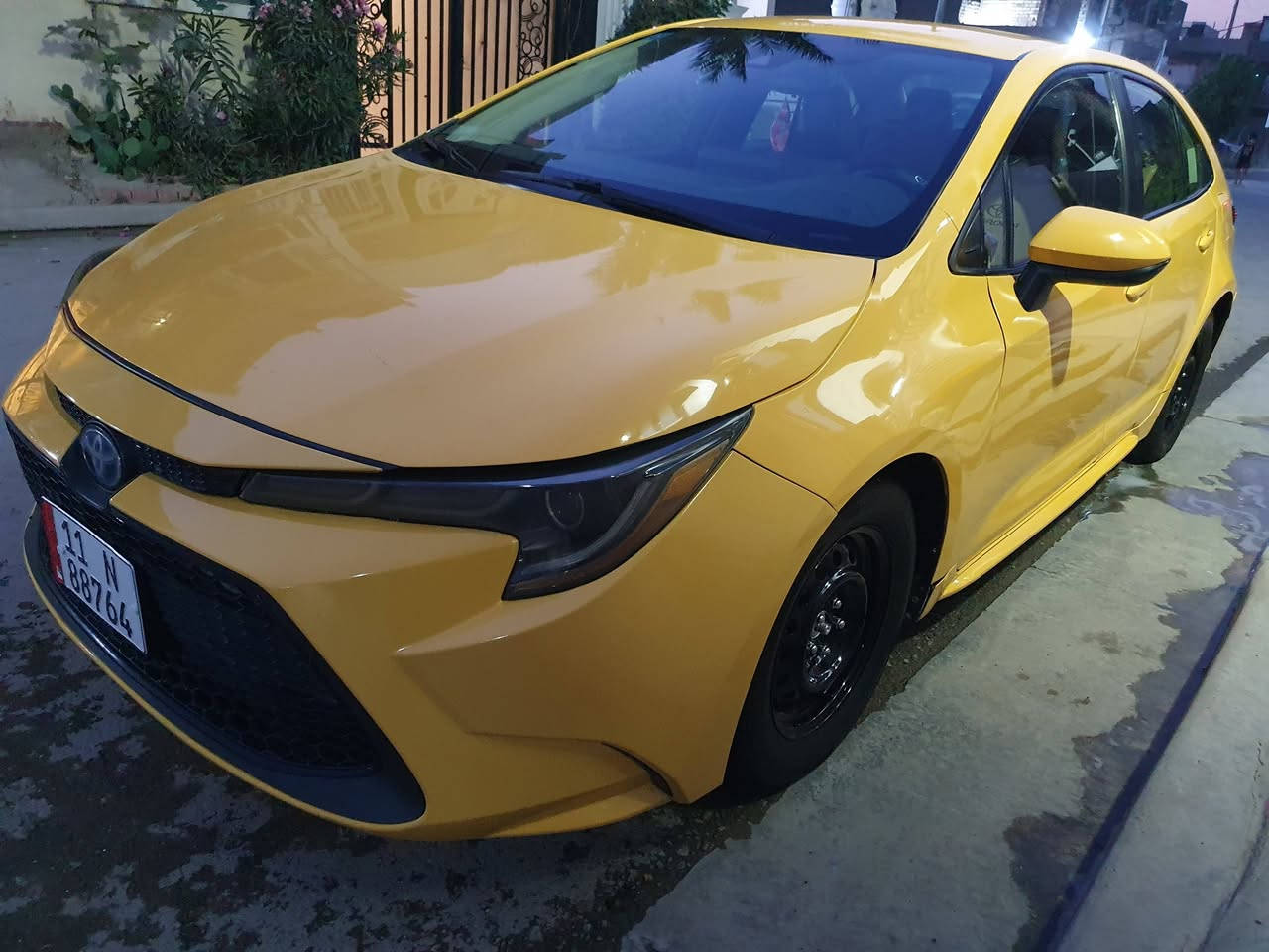 مرحبا وتحياتي للجميع 
كورلا موديل ٢٢ هايبرد
 وارد امريكي جديده 
بنيد وجاملغ بدون اي داخل 
تفاصيلها بلسونار 
معروضه ب١٥٥ بيها مجال للشراي
رقمها بغداد ب اسمي سنويتها 
مكاني بغداد الكرخ
***********
