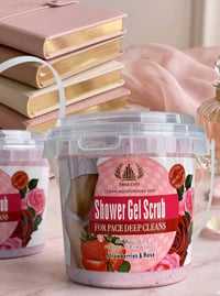 🍓✨ دللي بشرتك وانتعشي بنعومة حريرية! ✨🍓  سر البشرة النضرة والمشرقة يبد...