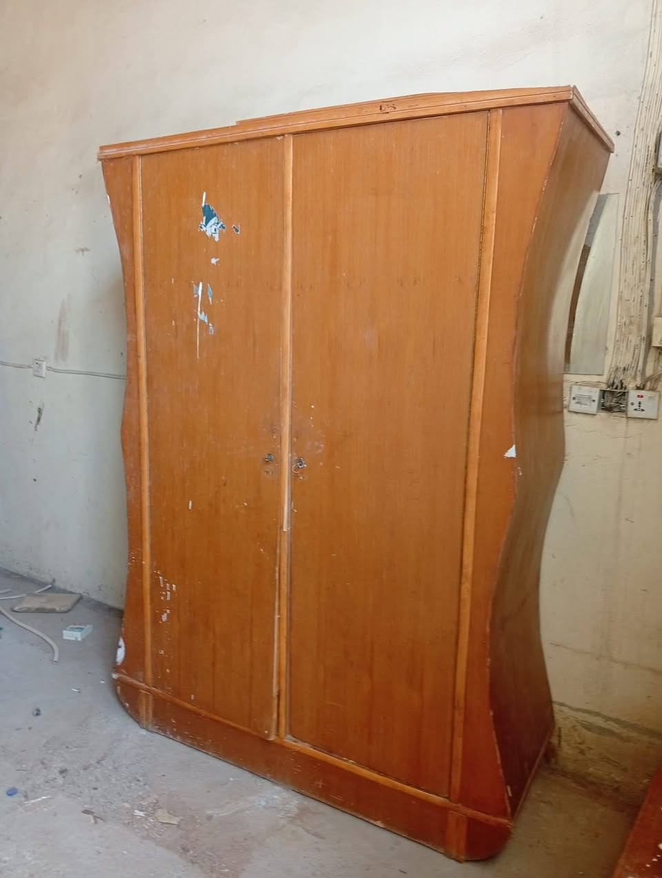 السلام عليكم غراض للبيع اسعار مناسبه كل حاجه  مكتوب سعرها اسفل الصوره  مكلفه بالنشر التخم سعره 125 وبي مجال


**إذا كنت صاحب هذا الإعلان وتريد حذفه لأي سبب، رجاءا أرسل رسالة إلى الدعم الفني**