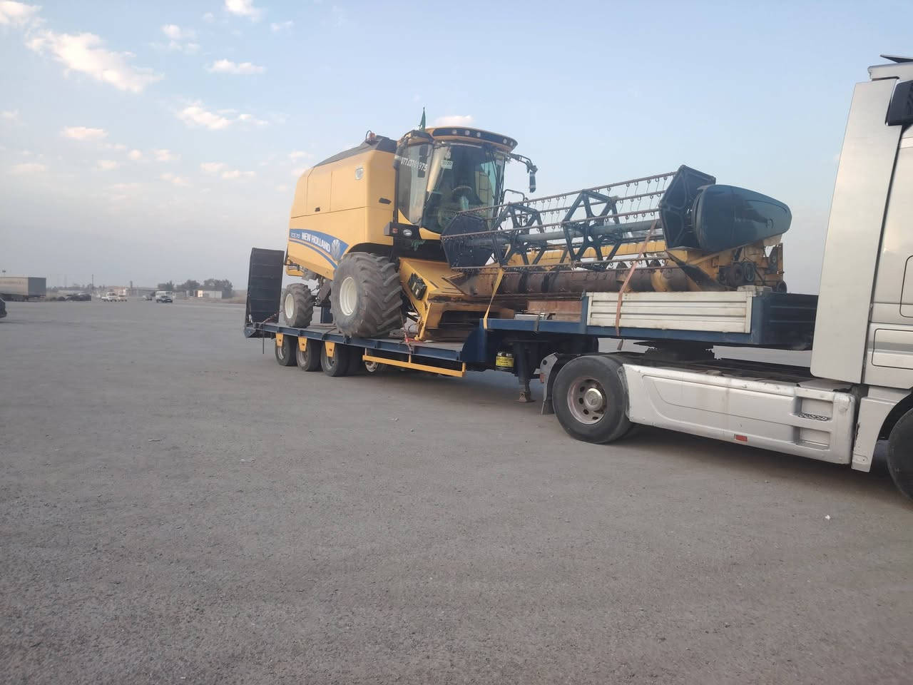 لودرنقل كافة الآليات الزراعيه و الإنشائية للتواصل على الأرقام التالية  ***********
***********
