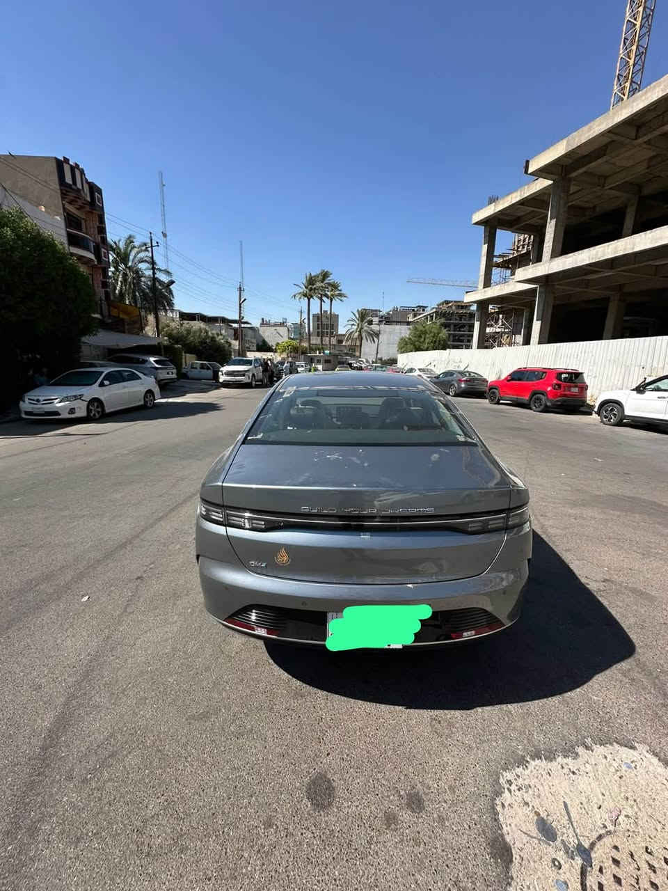 BYD C5
موديل السيارة : 2025 
 اللون : رصاصي 
ماشيه : 1900
رقم بغداد والعنوان بغداد 
السعر المطلوب $135 وبيها مجال بسيط 
رقم الهاتف ***********
