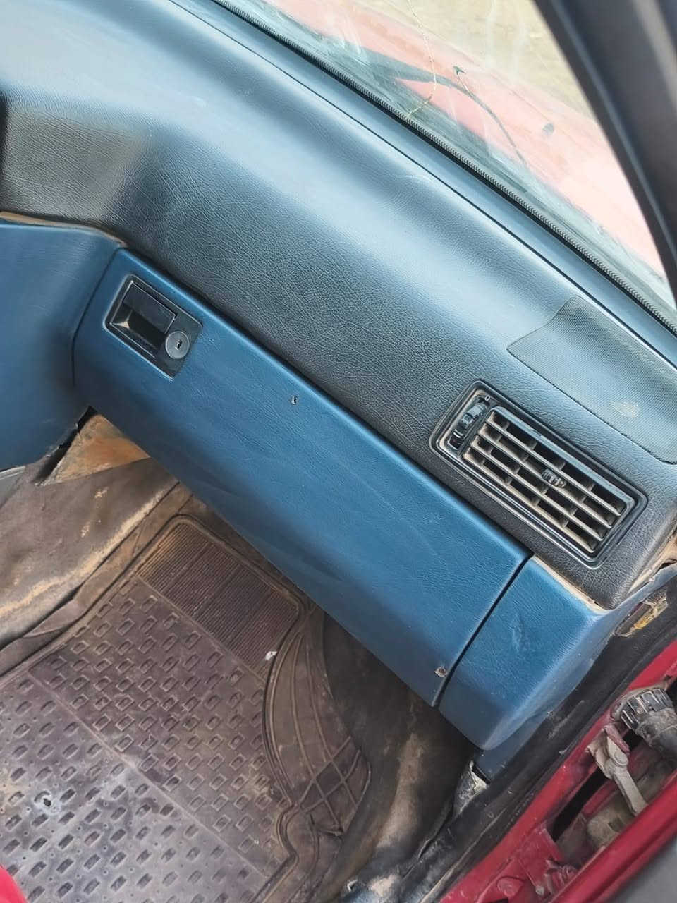 السلام عليكم سياره جاهزه من كليش ورقم بغداد وبيع مستعجل والسعر ٣٠ ورقه الاتصال على الرقم ***********
