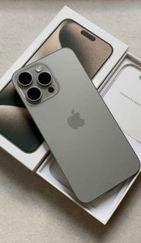 ايفون 15 برو ماكس • ماستر AAA • بطارية 85%