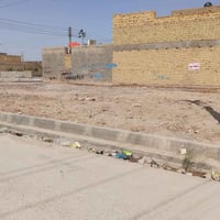 بعير • ٣٢٥م • ركن ثلاث شوارع