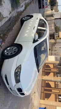 سلام للبيع ليفان موديل 13 بدون صبغ بس بيها بل جاملغ ولباب السايق تقليم...