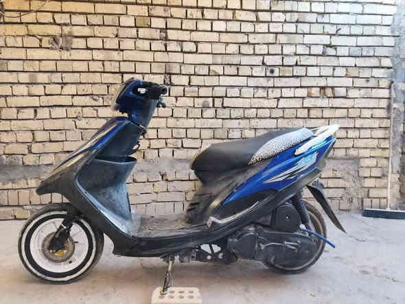 ماكس عدلة كهربائيات كلها شغالة مكينة مكفولة دراجة سلف هندر شغالة كابريتر اصلي مو تجاري سعر ٥٥٠ وبيها مجال بسيط مكاني زعفرانية رقم :‏‪***********‬‏
