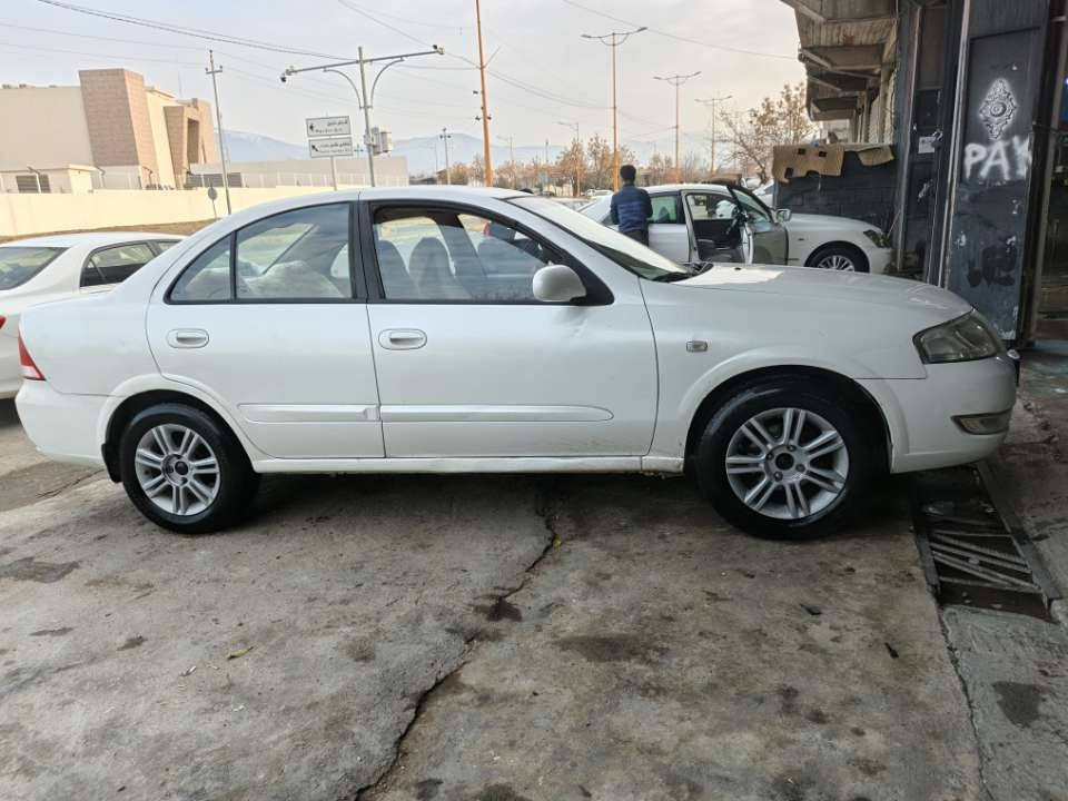 بەناوی خوای گەورە 
مۆدێل ۲۰۰۷ 
فول مواسەفات   تەنها سلایت نییە  
٤۹ گەڵا
هەڵەبجەی شەهید   ***********
