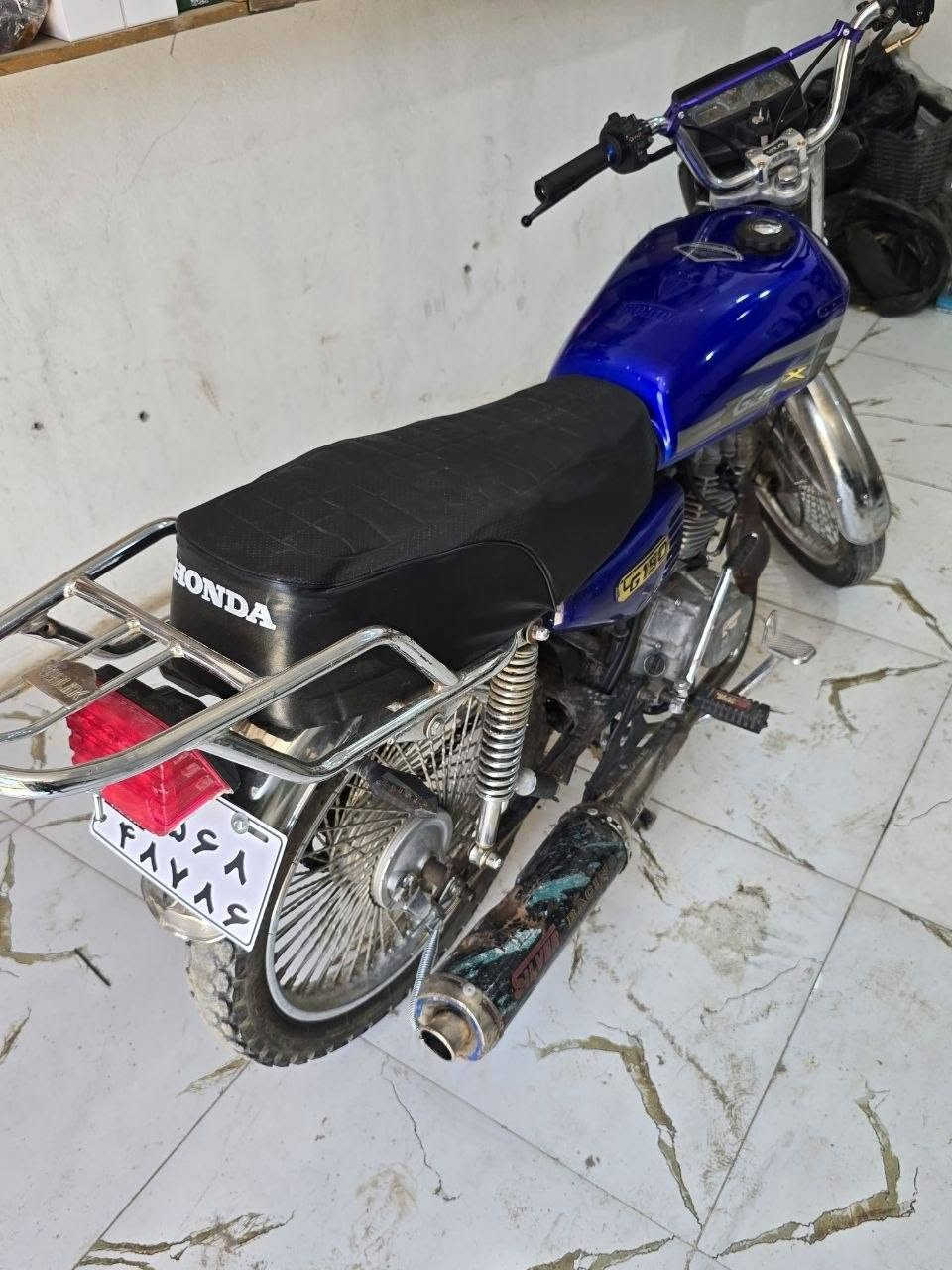 سلام عليكم 
دراجة للبيع 
اربعه كير 4
مكانك منصورية الجبل 
السعر 300 الف وبي مجال 

***********
