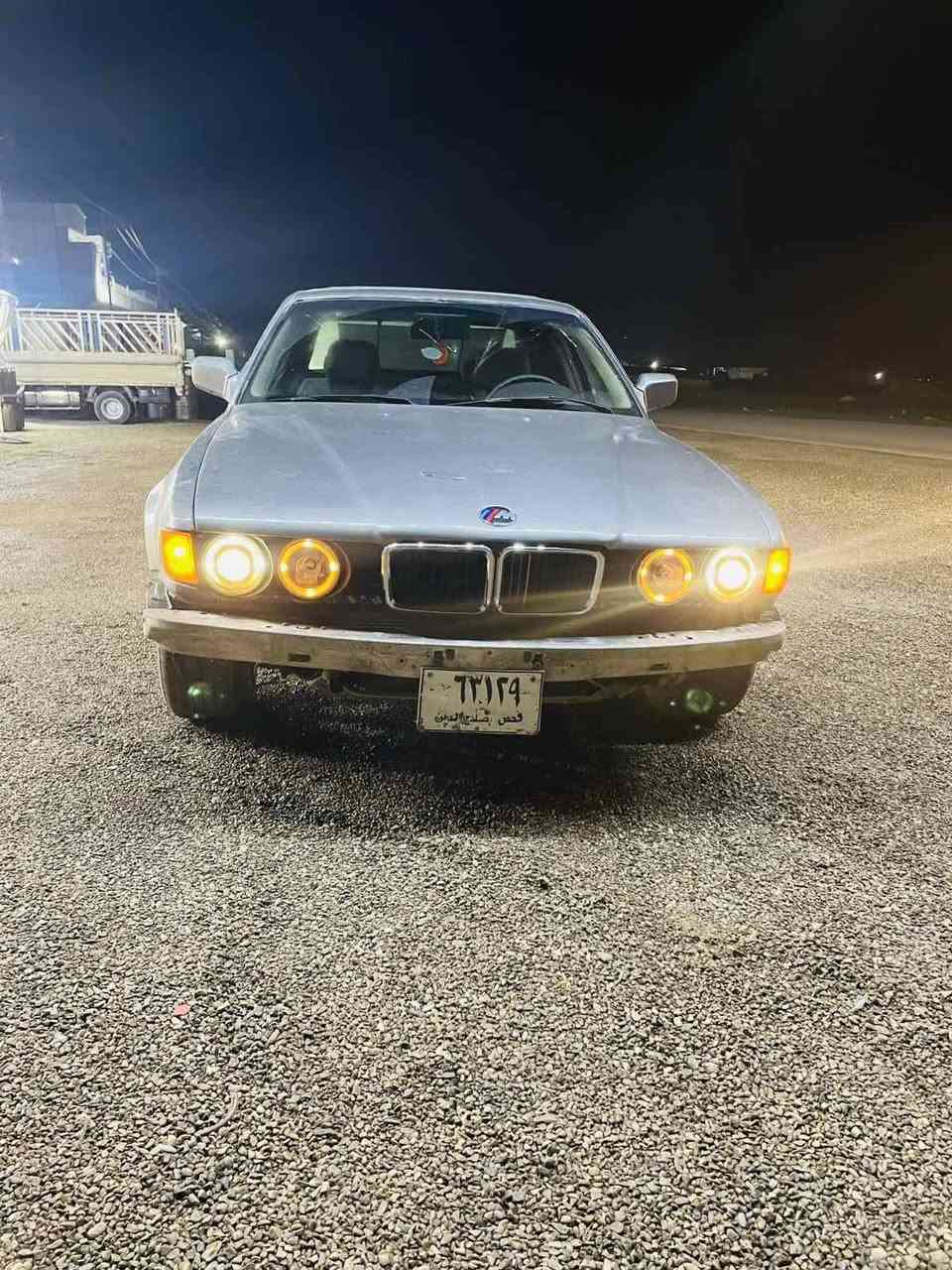 Bmw 740

مؤديلي1992
گير تؤماتيك
مةكينةي هةشت بستؤني كةبسة بةشةرت
دةعمي پيشةوة و دواي نيية
تةقةو رةقةي پيشةوةو دوانيية
كارةبايي و هةموو گياني بةشةرت
كوشن جلدة داژبلي بةرگي پاك ماوةتةوة
چوار ويلي و تايةي لؤكي لة ژيردايية
سنةويية
شوين هةلةبجةي شةهيد
سعري22$ مةعةمةلةيكي كةم
ژمارة تةلةفون*********** حلبجة, السليمانية
