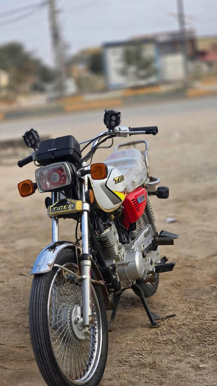 تاكر 23 البيع سعر 370بيه مجال بصيط بابل الهاشميه هاذه رقمي ***********
