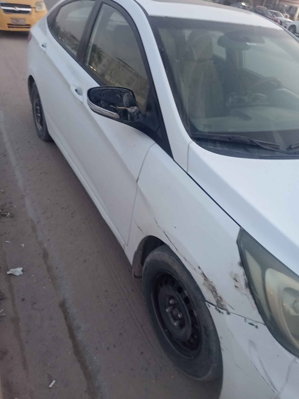 السلام عليكم اكسنت 2015 خليجيه محرك 600  مشدودله منظومة غاز الضرر موضح بصور وبيها كرت بجنطه محرك و كير مكفولات بدون دواخل السنويه بعدها ماساقطه السعر 105 وبيها مجال للشراي *********** النجف, العراق
