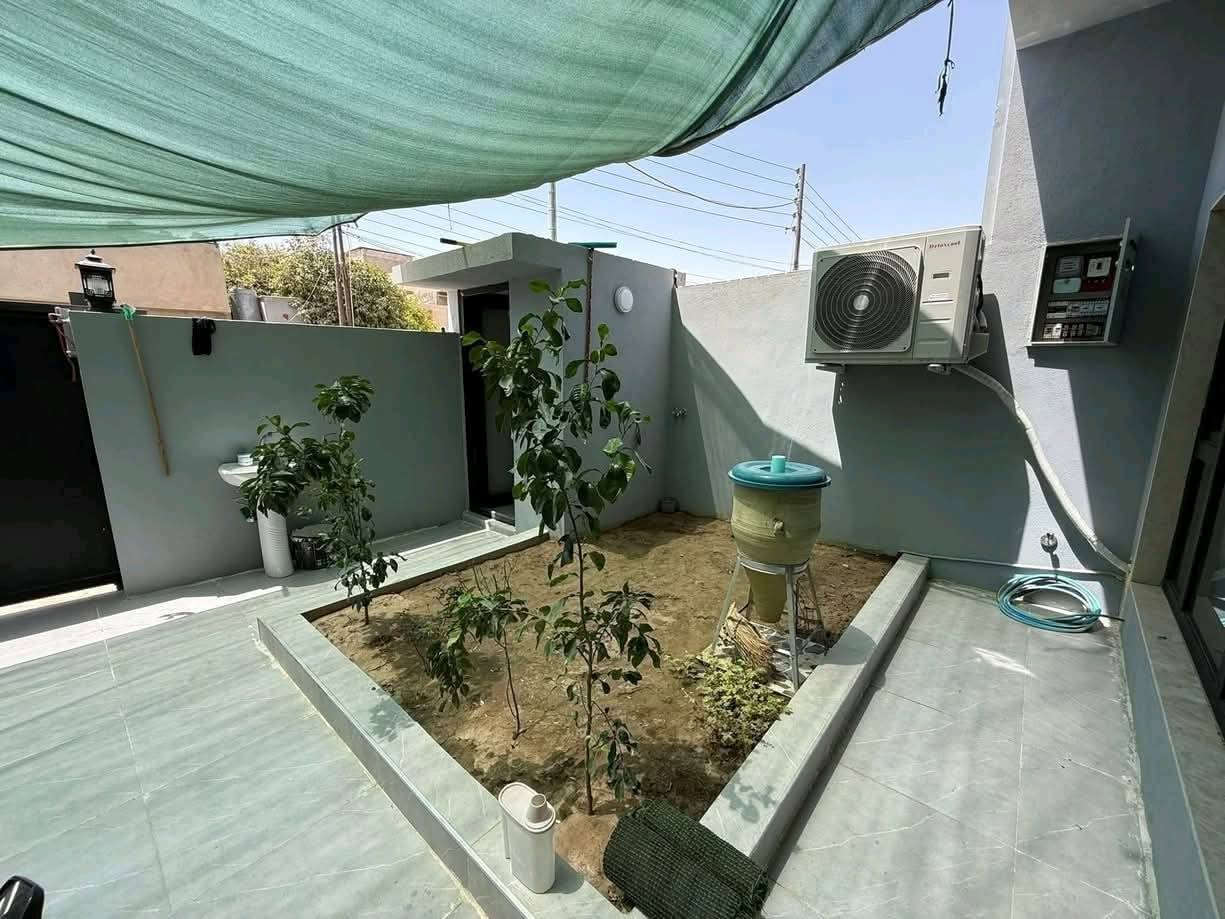 دار طابو صرف للبيع
مساحه ١٧٢م  طابقين فول
البيت مجهز بنظام الطاقه الشمسية 
البيت جديد باسم شخص واحد 
البيت يرهم مراوس مع قطعة اوبيت تفليش
حصراً في القادسيه الثانيه قرب حديقة السلام

عنوان الدار:-
كركوك القادسيه الثانيه قرب حديقة السلام

محتويات البيت ط١ :-
استقبال
هول
مطبخ +مطبخ حار
غرفتين نوم
درج داخلي
صحيات داخليه وخارجيه
حديقة
كراج
الطابق الثاني :-
غرفتين نوم
هول
صحيات
الاستفسار مكتب السيد البياتي للعقار
مبايل (*********** او ***********)
عنوان المكتب
كركوك القادسيه الثانيه
شارع المرور القديم
مقابل ثانوية المستقبل الاهليه
مجاور صيدلية مركز الدواء
نستقبل كافة العروض وعرضها في كركوك الطابو الزراعي التجاري السكني
