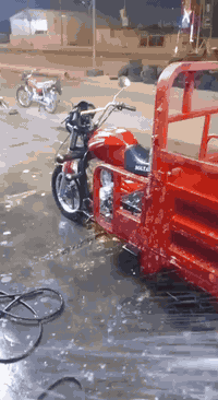 السلام عليكم ستوتة نضافة شوفت عينكم شاصي مكفول مكينة مكفولة صدر وغراض كلة جديد شرط اصلي تواير جدد كهربائيات كلة شغالة ستوتة خير خير من اللة ينرادلها تبديل قواعد مال مكينة فقط السعر 2 مليونين ***********
