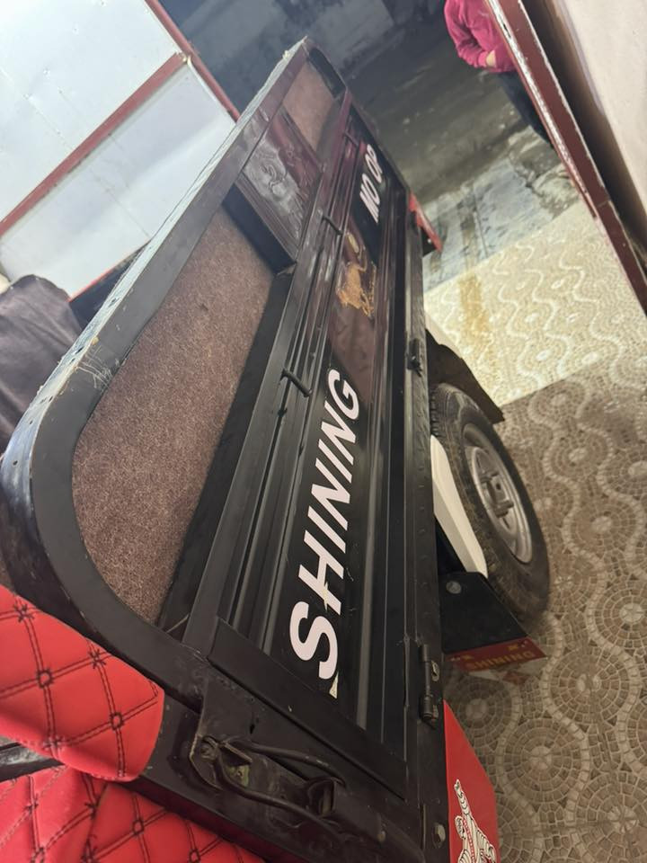 السلام عليكم ستوته رقم أو سنويه شاخون للبيع اي  عيب ما بيه كهربائيات شغاله  ركبه شرط محرك شرط موديل 2022السعر 2500وبي مجال بسيط عنواني كركوك  اخوان عالخاص ما اجاوب .وهذا رقمي ***********
