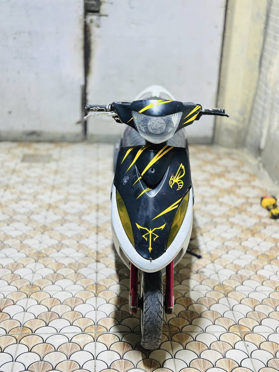 السلام عليكم 
ماكس عدله مكينه 55 كفر بلادد موشم عداد اكتروني  ويل عنكبوت دبل كرزي امامي  بك لايت 4 ولف يدات كشن 4ولفات شوته 4ولفات مكينه شرط هاون تعلك بيد وحده سعرها400  وبيها  مجال 
مكاني حله محاويل رقمي ***********
