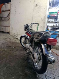 دراجه لبيع ٤گير موديل ١٥كامله دراجه نضيفه اي عيب مابيهه شرط تعجبك وتاخ...