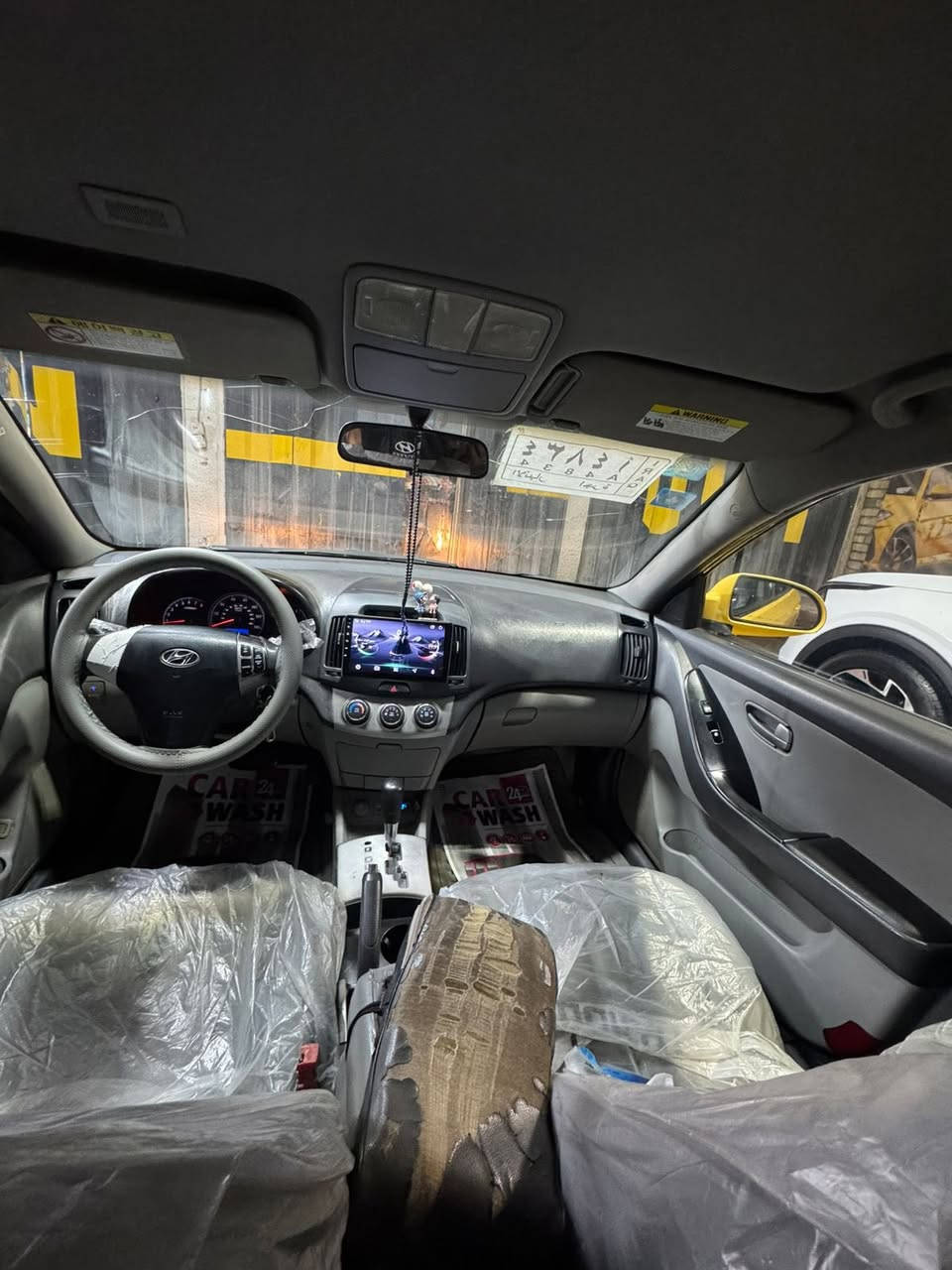 السلام عليكم  النترا 2010 امريكي  محرك 2000 دوش محرك جديد كير نضيف السياره خير من الله رقم انبار مسلم الماني باقي تجديد سنويه ولوحات جدد حادث امريكه  باب وجامغ جهة السايق  شواصي لغود كفاله السعر 78 وبيها مجال 
***********
