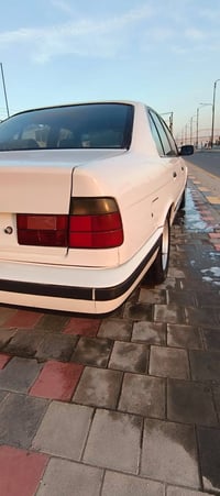 بي إم دبليو ٥٢٠ كير عادي موديل 1992 مكينه وكير وحديديه وتخم تاير وتخم ...